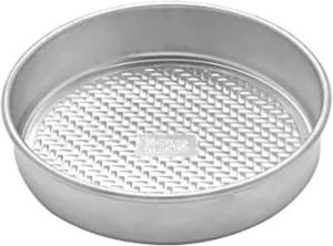 Chicago Metallic 5237982 Uncoated Textured Aluminum Round Cake Baking Pan, 9-Inch, Silver