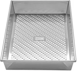 Chicago Metallic 5237986 Uncoated Textured Aluminum Rectangular Cake Baking Pan, 9-Inch-by-13-Inch, Silver